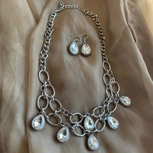 Blinding Bling Necklace and Earring set.